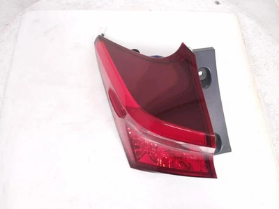 Lámpara trasera del panel del cuarto del conductor Scion Im 2016 81561-12C51 Foto 1 de 4