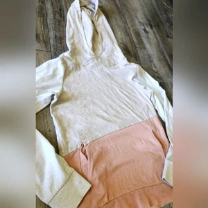BKE Colorblock Hoodie Sweatshirt Size Small Blush & Oatmeal Pullover - Picture 1 of 6