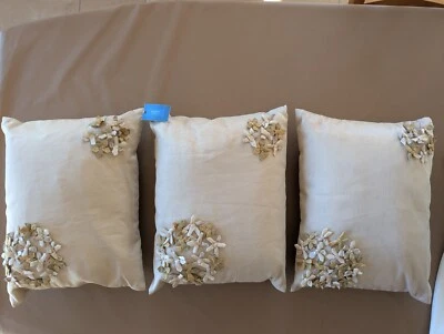 Simply Vera - Vera Wang sequin decorative pillows beige (3 pc) 16 x 20 - Image 1 of 4