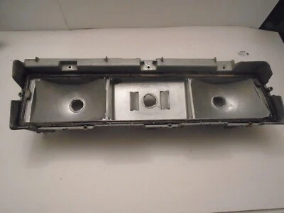 1977-1978 OEM CHEVY CHEVROLET IMPALA LADO DERECHO LUZ TRASERA LENTE CARCASA Foto 1 de 4