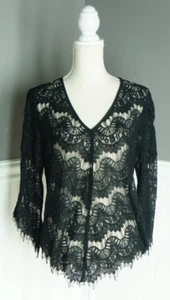 Karen Kane Damen Top XL schwarz Spitze V-Ausschnitt Tunika transparent asymmetrisch roher Saum Fransen - Bild 1 von 4