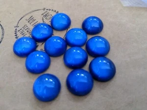 ♥Nr. C104- Alte Glascabochons mondscheinblau 12 Stück DM 14 mm Neugablonz ♥ - Picture 1 of 2