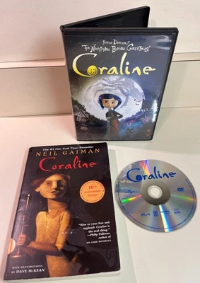 Коралина DVD + книга в мягкой обложке лот, Нил Гейман, анимационный фильм, читать для информации - Изображение 1 из 4
