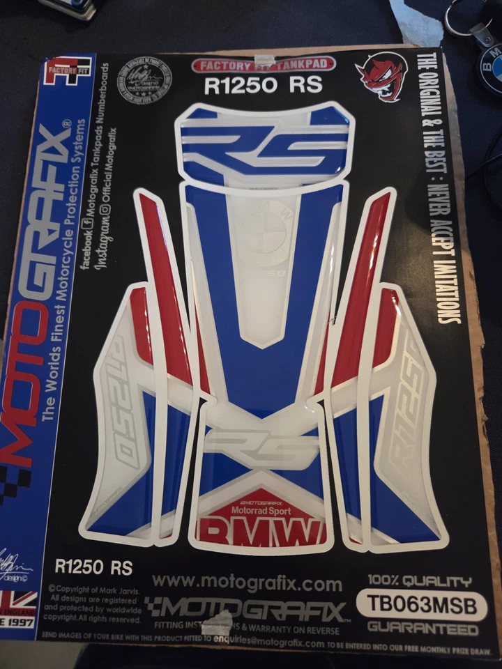 Almohadilla de tanque Motografix para BMW R1250RS Motorsport colores como nueva Foto 1 de 1