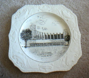 1933 CHICAGO WORLDS FAIR - PICKARD CHINA SOUVENIR PLATE - HALL OF SCIENCE - VG - Picture 1 of 4