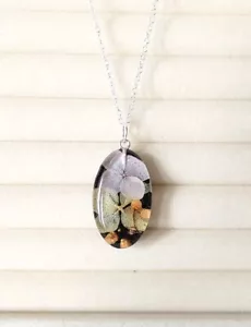 Handmade Real Flower Resin Necklace Hydrangea Pendant Unique Gift For Her Nature - Picture 1 of 4