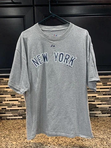 MAJESTIC New York YANKEES DEREK JETER #2 SHORT SLEEVED Gray T-SHIRT  Sz 2XL MLB Cover