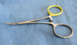 Codman 30-4472 Classic Delicate Mosquito Forceps, Curved, 3-7/8" Stainless Steel - Picture 1 of 10