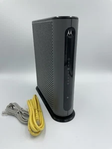 Comcast Xfinity Motorola MG7315 8x4 DOCSIS 3.0 Cable Modem N450 Router w/Adapter - Picture 1 of 7
