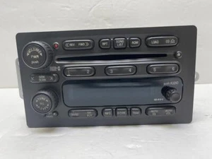 GMC truck 2004 OEM Delphi Delco AM/FM Radio 1596055 6 disc CD changer - Picture 1 of 6
