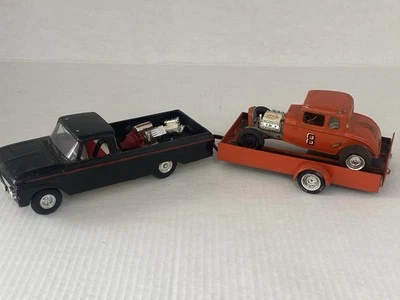 Camión y remolque AMT 1963 3 en 1 personalizado '63 F100 +'32 Ford Hot Rod Foto 1 de 4