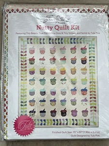 Free Spirit Stoffe TULA PINK NUSSIGES QUILT-SET mit kleinen Tieren, Punkten NEU - Bild 1 von 12
