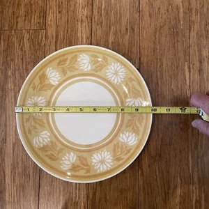 10" Royal Ironstone Yellow Dinner Plate Antique By Royal China Vtg Mid Century - Picture 1 of 2