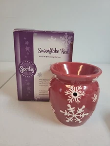 Scentsy Retired Snowflake Red Wax Warmer Wall Plug In - Picture 1 of 8