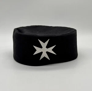 Masonic Knights Black Malta Cap/Fez with Silver Badge 7.5" - Picture 1 of 2
