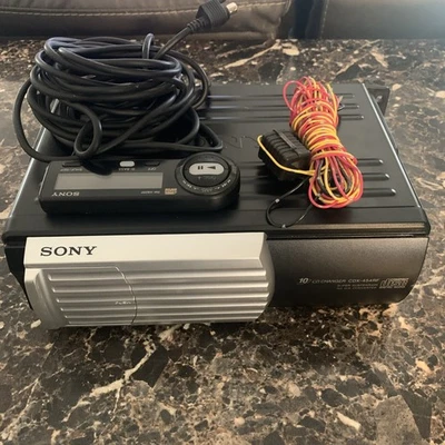 Sony CDX-454RF ADD on Compact 10 Disc Changer System With Cords And Controller - Image 1 of 4
