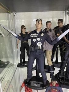 Hot Toys T1000 Terminator - Photo 1/1