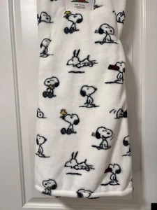 Peanuts Snoopy white Plush Throw Blanket 60 X 70” NEW different snoopy moods - Picture 1 of 2