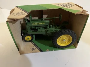 Ertl John Deere Tractor 1934 Model A Original Box NIB - Picture 1 of 5