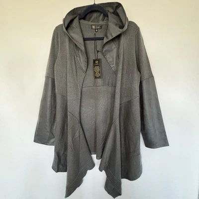 DG2 Diane Gilman 女式 S Assymetrical 灰色连帽针织人造麂皮绒和皮革别致 — 第 1/4 张图片