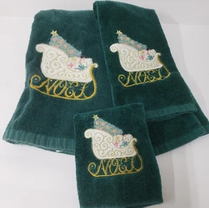 Juego de toallas bordadas de Navidad vintage Cecil Saydah Co. verde Navidad 3 piezas - Imagen 1 de 8