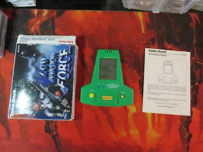 Radio Shack LCD Portátil Invasion Force 60-2246 con Caja Foto 1 de 4