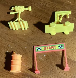 1991 Matchbox Hot Stocks Pit Stop Action Playset Parts Lot Camera Hoist Barrel - Picture 1 of 7