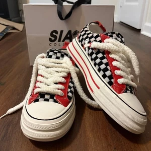 Sia Collective Rerun Low Bred Checkered Canvas Sneakers Size 12 - Black Red - Picture 1 of 9