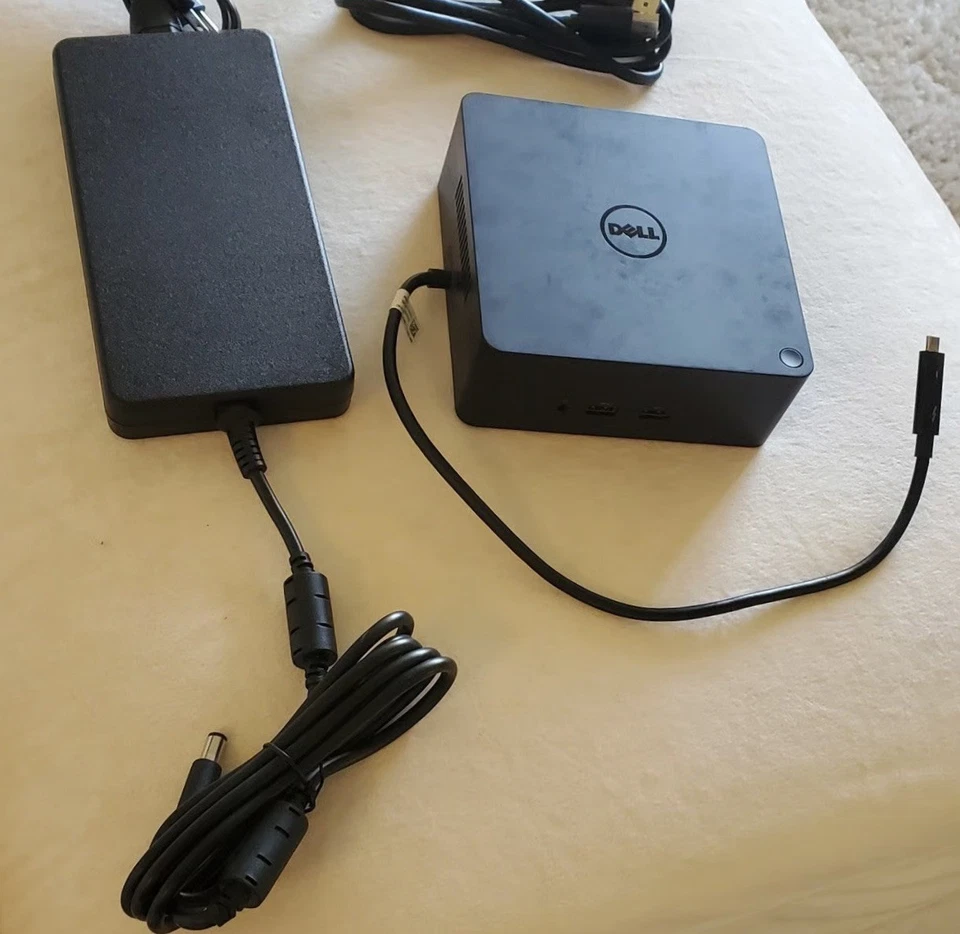 Dell Thunderbolt 3 TB16 Wired Dock Station - Black - Image 1 of 1