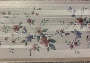 Vintage Brewster Wallpaper Border In Satin Cream Dainty White Floral Pattern - Picture 1 of 15
