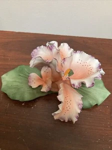 Vintage Capodimonte Porcelain Flower Orchid Peach Purple White Handpainted - Picture 1 of 9