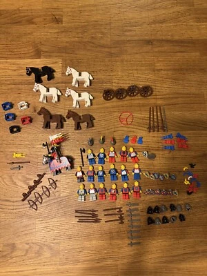 Lego Castle Crusaders Minifigures, Horses & Accessories Vintage OLD - Image 1 of 4