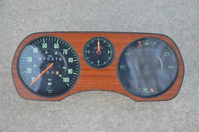 Cuadro de instrumentos de tablero VW Audi Fox 80 B1 1973-77 velocímetro calibre 100 MPH OEM Foto 1 de 4