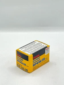 1 roll of Kodak Ektachrome Professional Infrared EIR 35mm film, 36 exposures - Bild 1 von 4