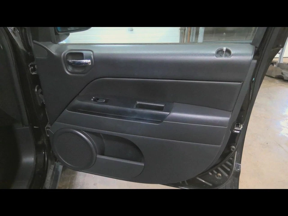 COMPASS   2012 Front Door Trim Panel 671257 - Image 1 of 1