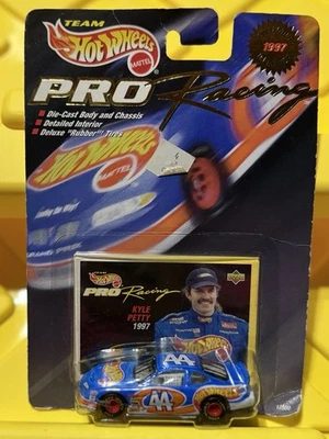 1997 Team Hot Wheels Pro Racing 1/64 NASCAR #44 Kyle Petty Pontiac Grand Prix  - Image 1 of 2