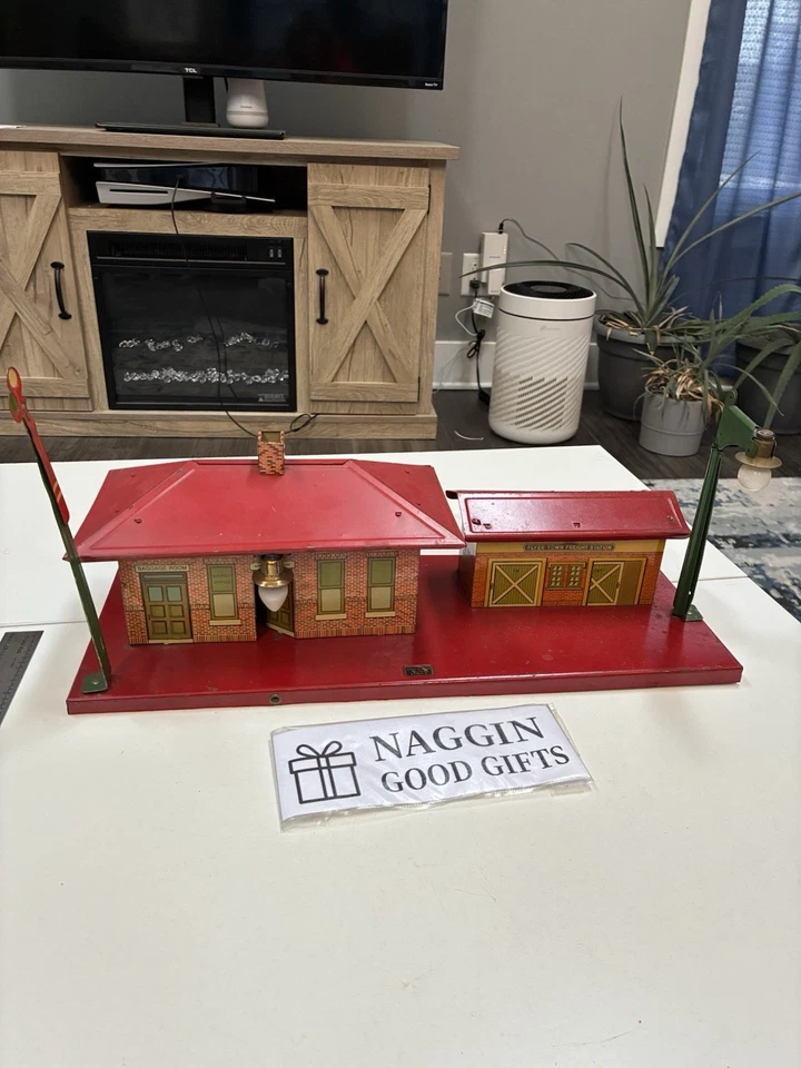 American Flyer Prewar #91 Estação Iluminada Litho de Estanho com Lâmpadas Duplas – Completo - Imagem 1 de 4