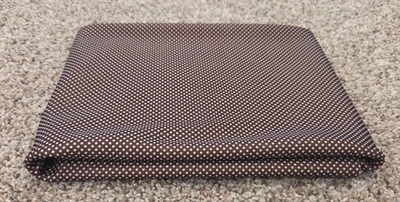 Tela tejida elástica marrón y rosa claro de lunares 44" de ancho x 30" de largo para coser artesanía Foto 1 de 2