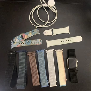 Apple watch Series 3 38mm Grey GPS only Excellent Condition W Bands - Zdjęcie 1 z 5