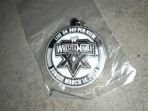 WWF Wrestlemania XX Keychain 2004 Madison Square Garden NYC NEW Vintage WWE Cover