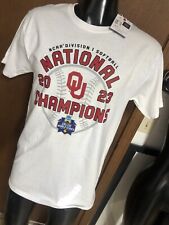new Champion 2023 OU Oklahoma Sooners Softball NATIONAL CHAMPIONS WCWS T-Shirt M