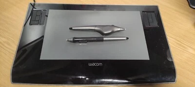 Wacom PTZ-631W Intuos 3 USB Grafiktablett mit Stylus und Airbrush - Bild 1 von 2