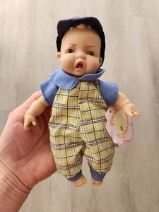 Vintage 1999 UNEEDA DOLL CO Precious Expressions Baby Boy Doll - 7.5" With Tag - Picture 1 of 5