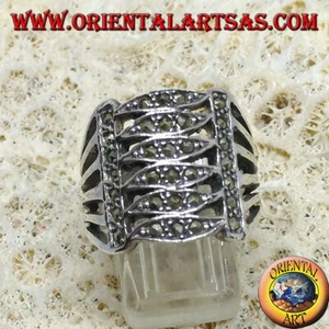 Anello in argento 925 ‰ a fascia con sei ellissi paralleli e marcasite - Foto 1 di 2