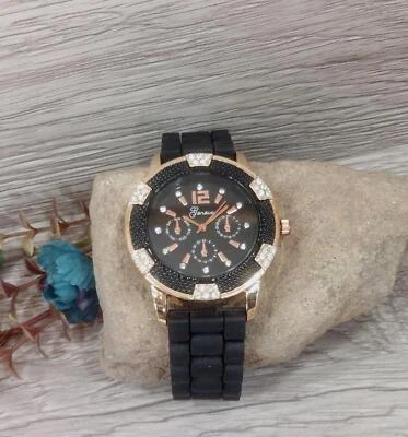 Unisex Bracelet Watch Black Gold Tone Soft Flexible Silicone Band Wristwatch - Image 1 of 4