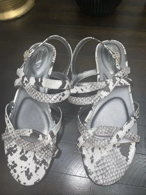 Rockport Total Motion Women's Zandra Snakeskin Print Trutech Sandals Sz 8.5 - Image 1 of 4