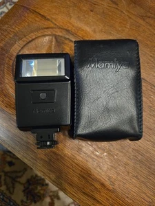Vintage Mamiyalite Ze Japan Flash For Camera - Rare - Untested - Picture 1 of 5
