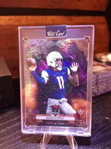 Noah Fifita 2024 Wild Card 7 Card Studs SP 2/6 AZ Wildcats QB 1st Card Encased - Bild 1 von 2