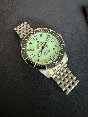 Reloj Zodiac X RedBar Super Sea Wolf Pro-Diver Edición Limitada 42mm - ZO3559 Foto 1 de 4