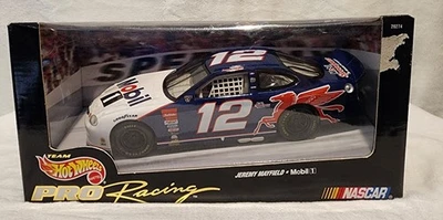 1997 NASCAR Diecast Hot Wheels Pro Racing #12 Jeremy Mayfield Mobil 1 carro 1:24 - Imagem 1 de 4